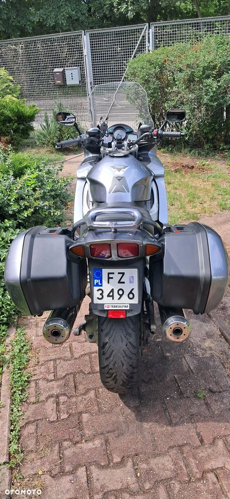 Yamaha FJR - 6