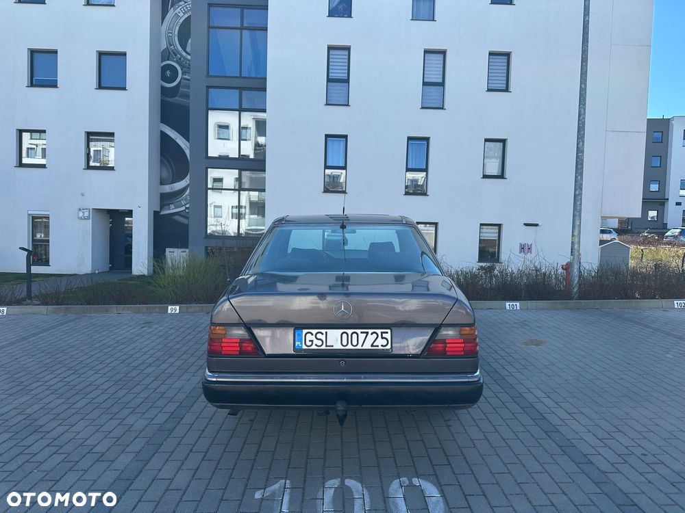 Mercedes-Benz W124 (1984-1993) - 6