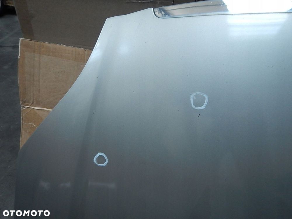 MASKA TOYOTA COROLLA VERSO I - 7