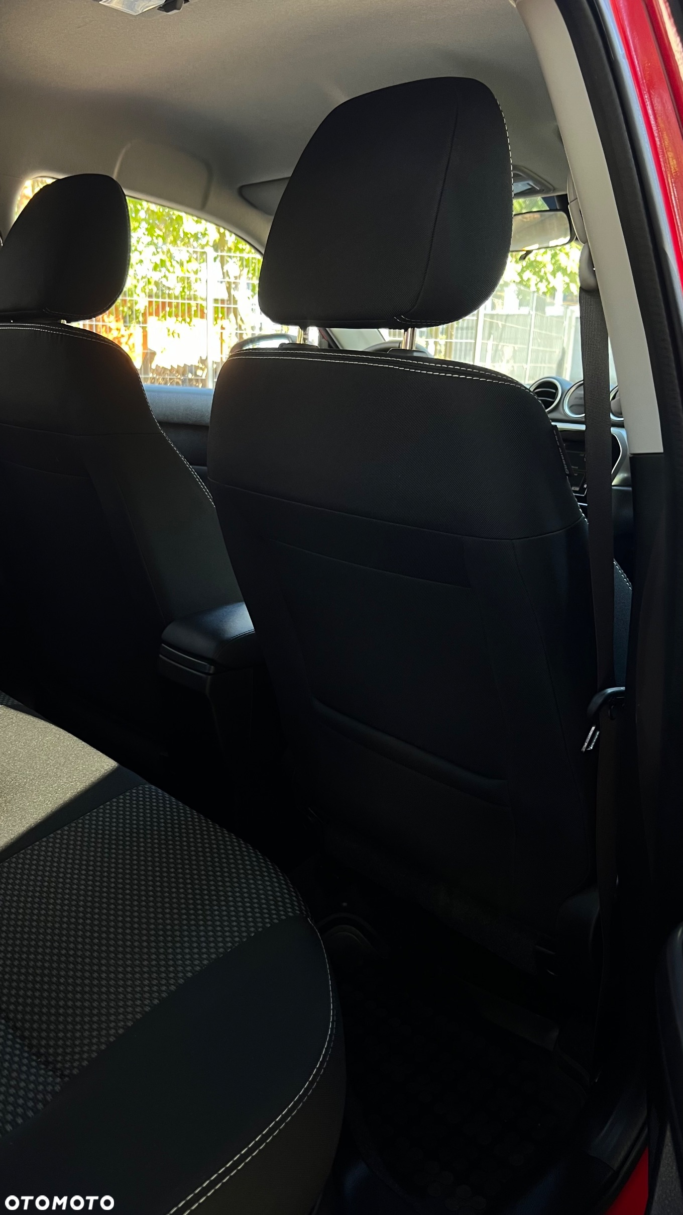 Suzuki Vitara 1.0 Boosterjet Premium 4WD - 13