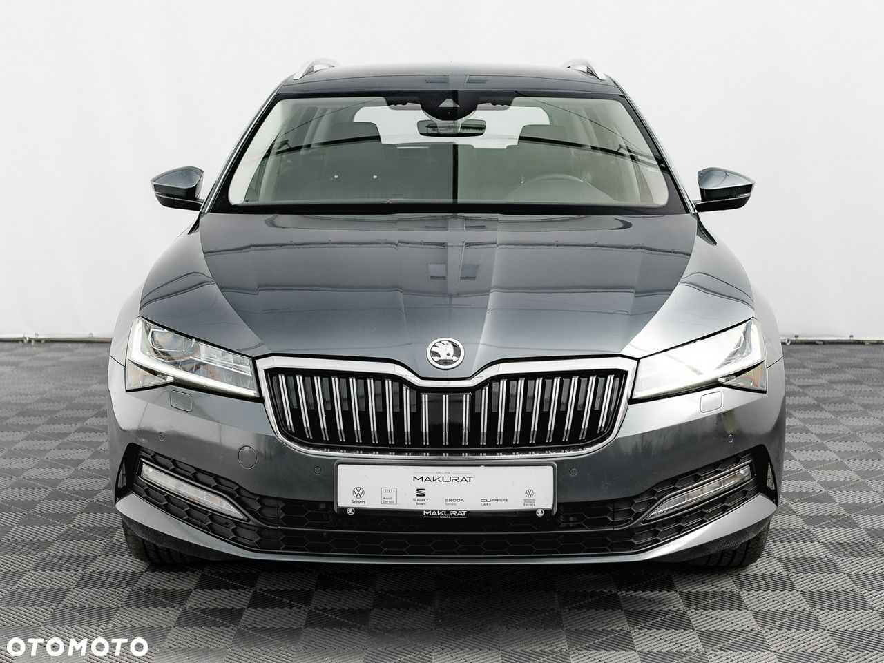 Skoda Superb 2.0 TDI Ambition DSG - 8