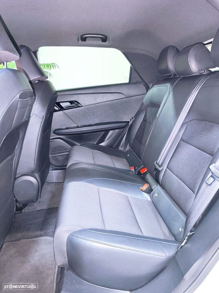 MG MG4 64 kWh Luxury - 26