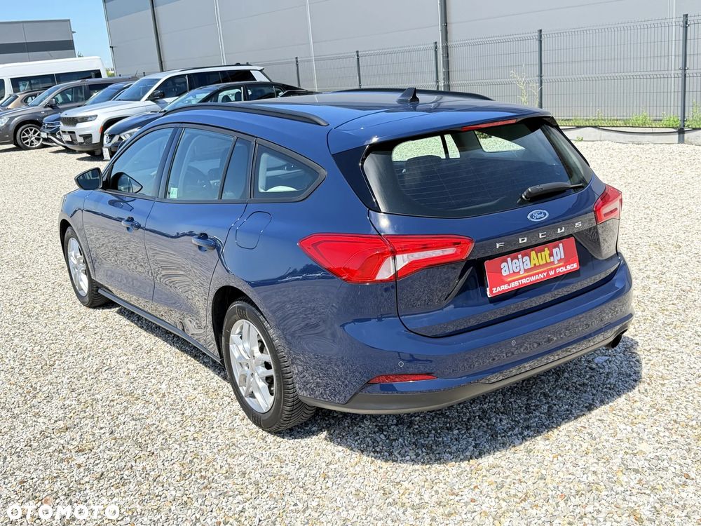 Ford Focus 1.0 EcoBoost Active - 4