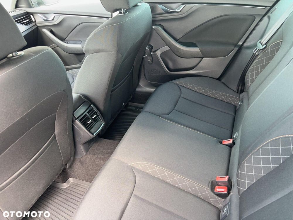 Skoda Kamiq 1.0 TSI Ambition - 13