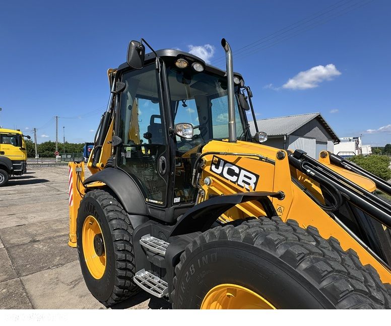 JCB 4CX ECO - 35