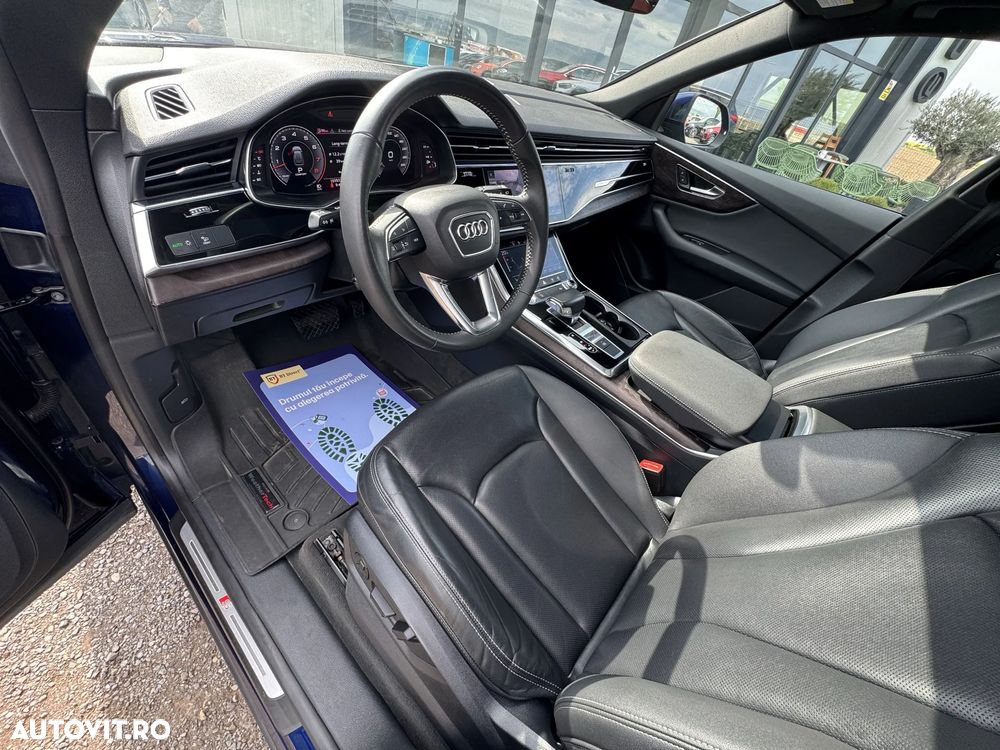 Audi Q8 55 TFSI quattro Tiptronic - 13