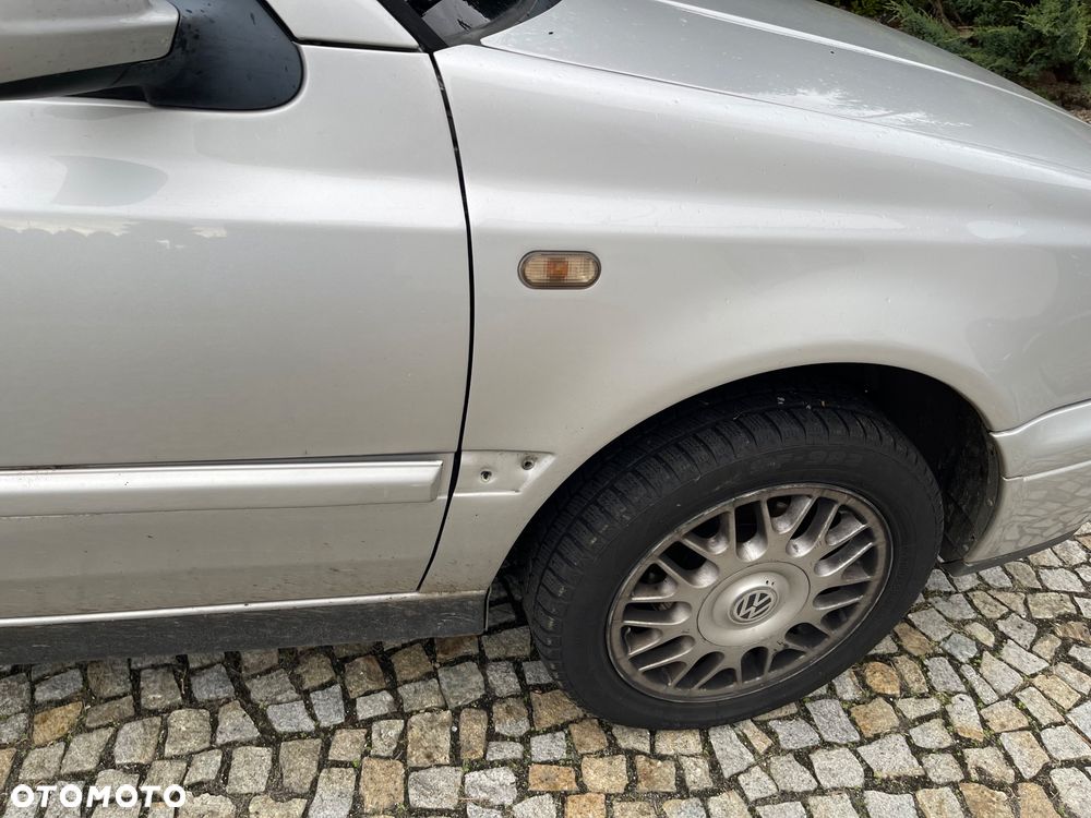 Volkswagen Golf 1.8 CL - 7