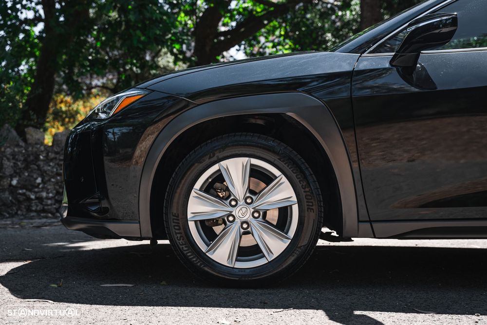 Lexus UX 250h Executive+ - 7