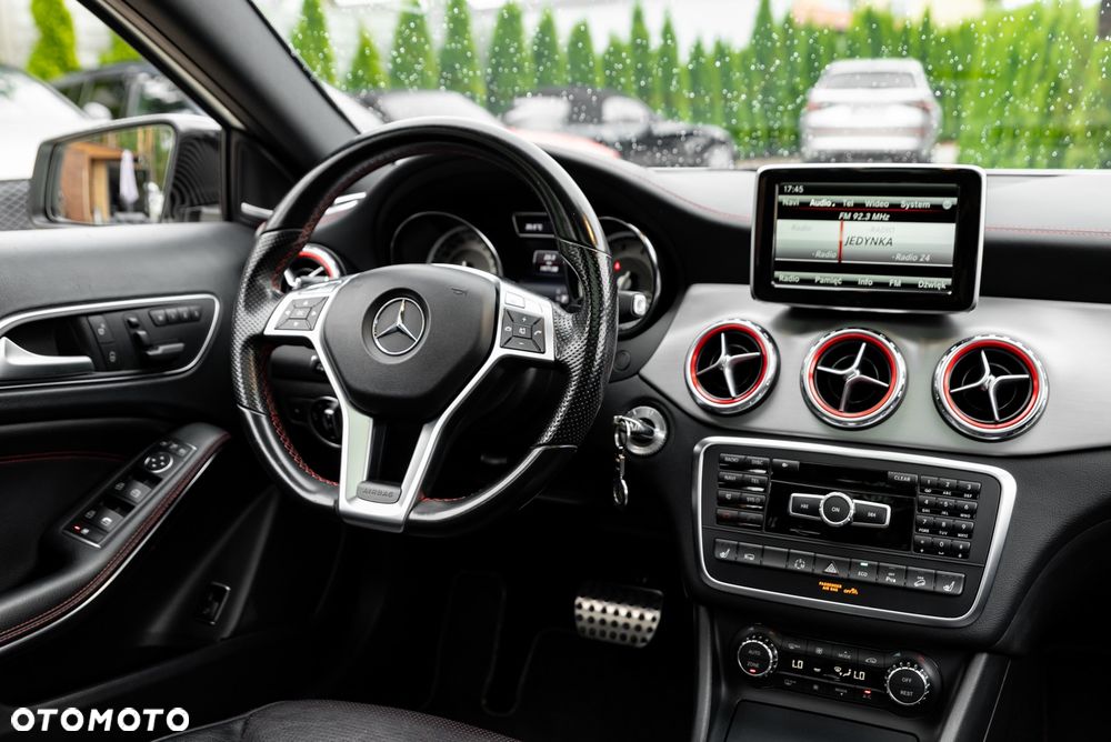 Mercedes-Benz GLA 250 4-Matic - 26