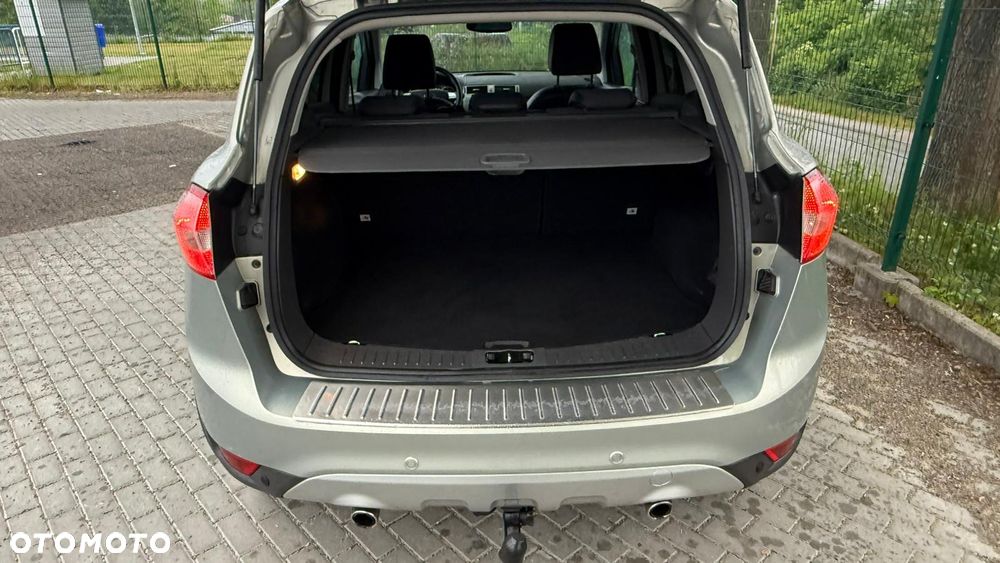 Ford Kuga 2.0 TDCi 4x4 Titanium - 14