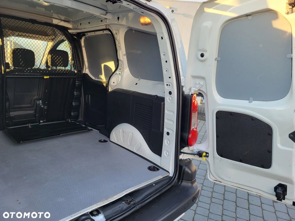 Citroën BERLINGO  1,6 HDI-120 TYŚ KM-ŁADNY - 17