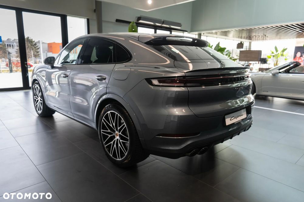 Porsche Cayenne E-Hybrid PHEV Black Edition - 3