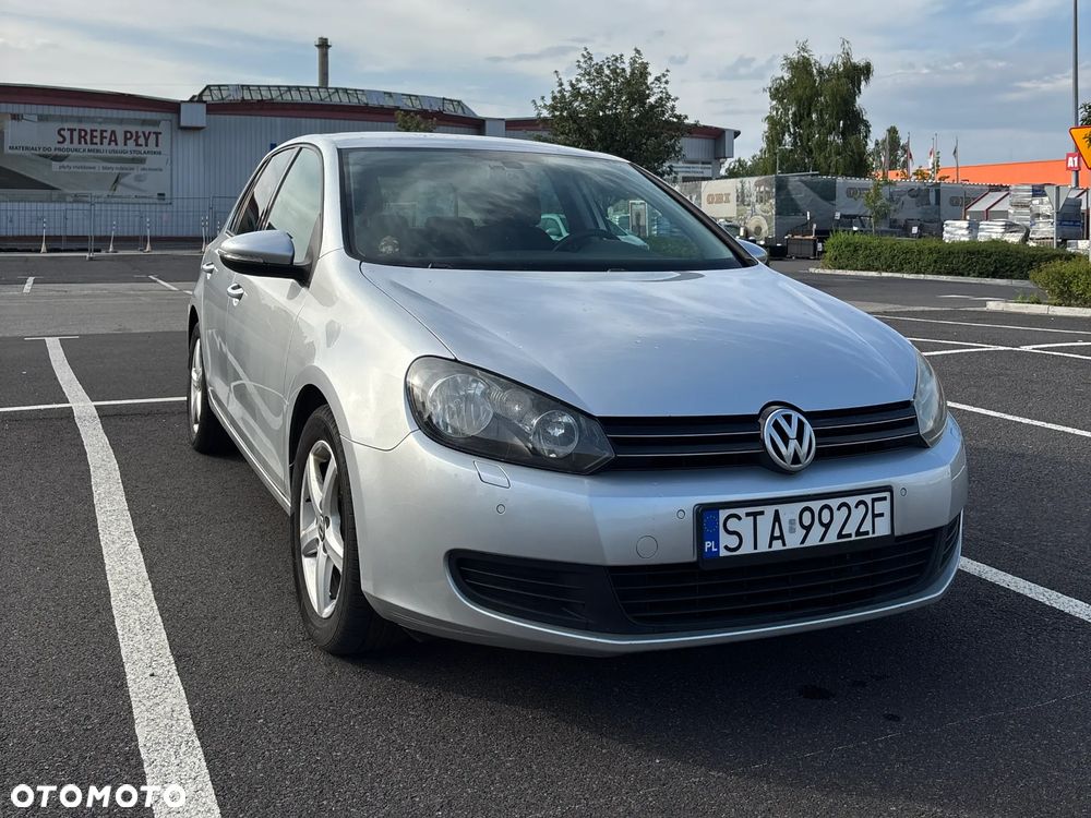 Volkswagen Golf - 2