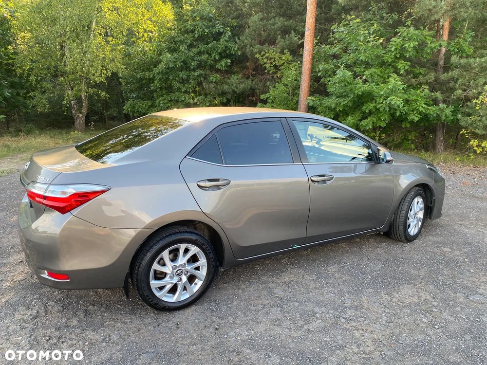 Toyota Corolla 1.6 Comfort - 3