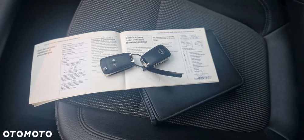 Opel Astra IV 1.7 CDTI Cosmo - 15