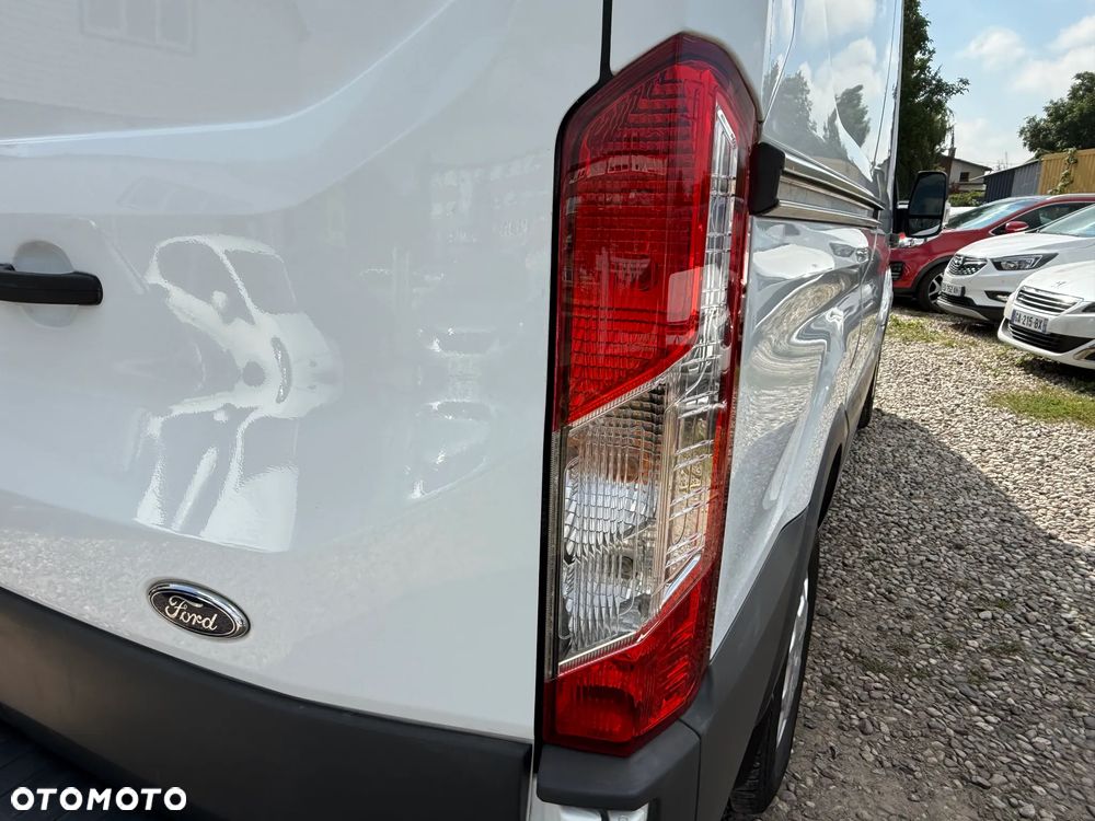 Ford Transit - 30