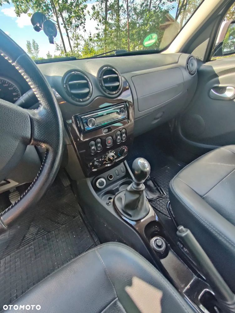 Dacia Duster 1.6 16V 4x4 Laureate - 6