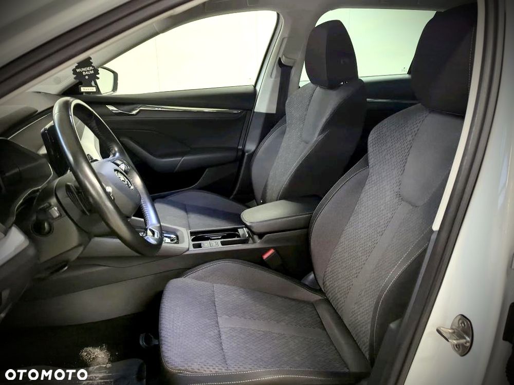 Skoda Octavia 2.0 TDI Style DSG - 8