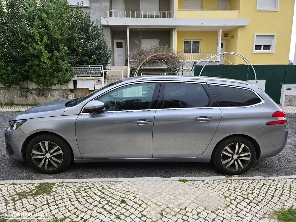 Peugeot 308 SW PureTech 130 GPF EAT8 Stop & Start Allure - 31