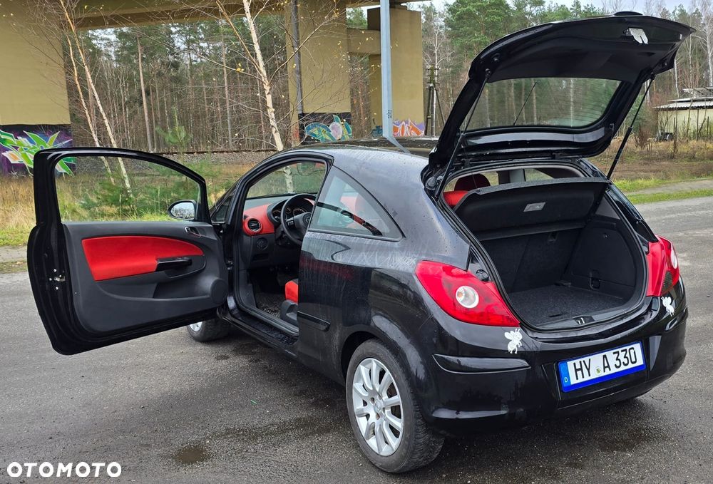 Opel Corsa 1.2 16V Cosmo Easytronic - 9