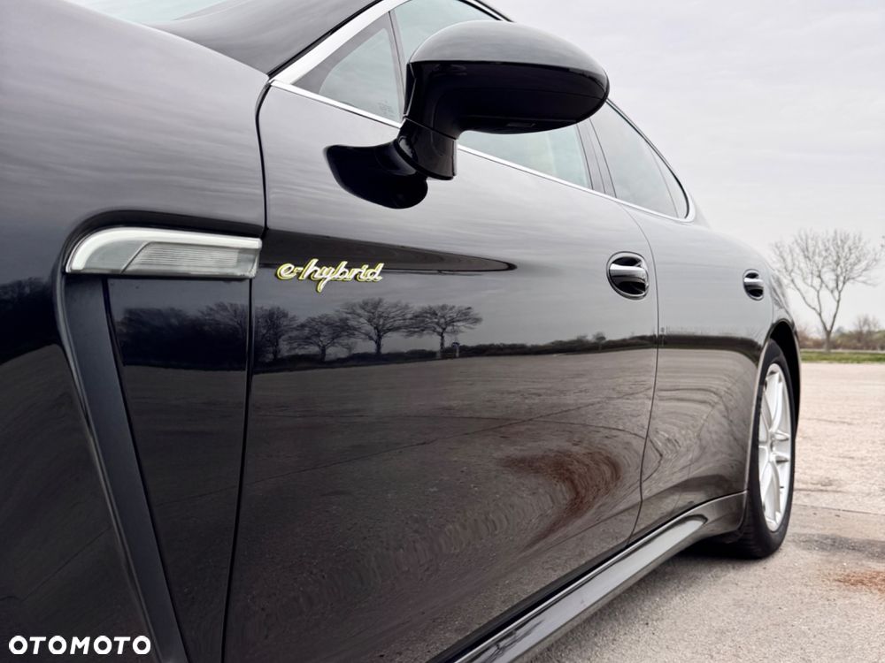 Porsche Panamera - 12
