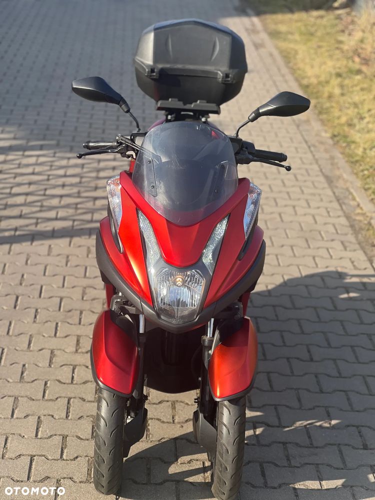 Yamaha Tricity - 4