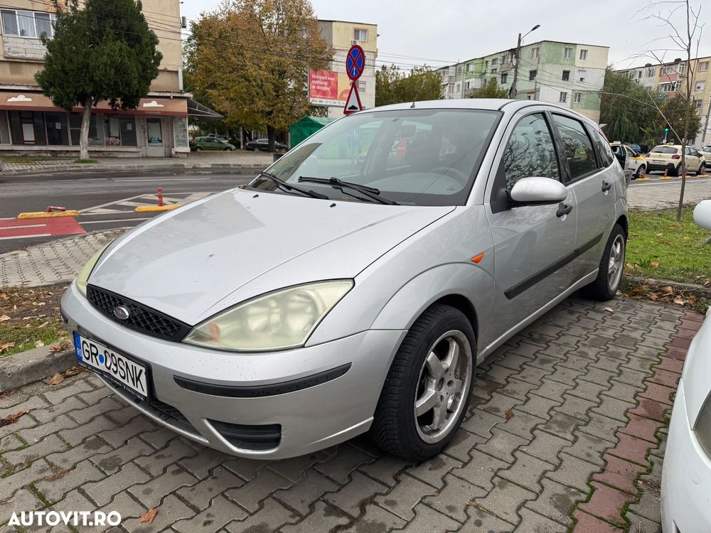 Ford Focus 1.6i 16V - 1