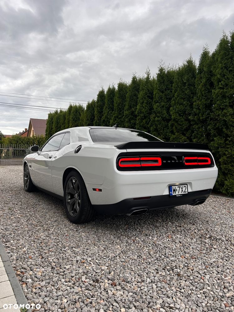 Dodge Challenger 5.7 R/T - 5