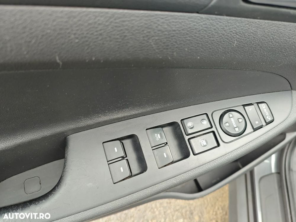 Hyundai Tucson blue 1.7 CRDi 2WD DCT Style - 24