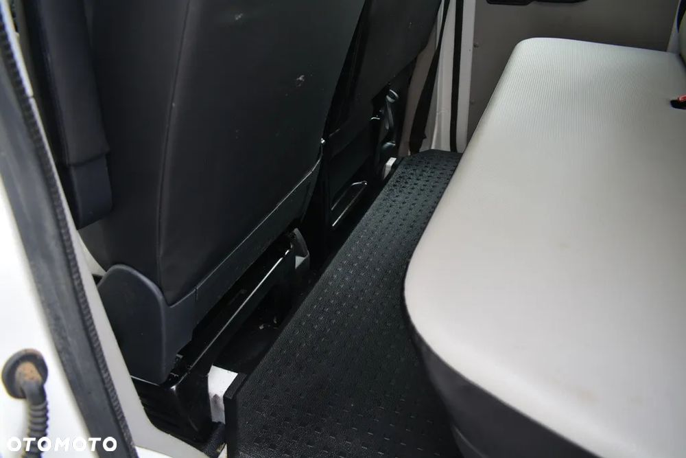 Volkswagen TRANSPORTER T6 DOKA - 24