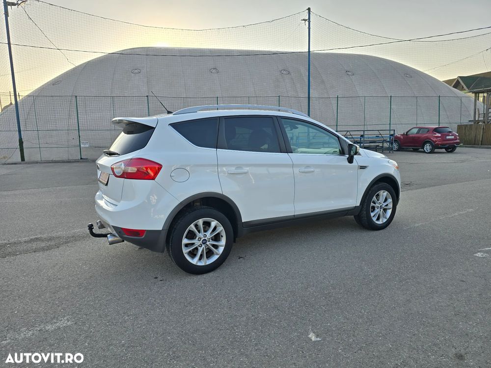 Ford Kuga - 4