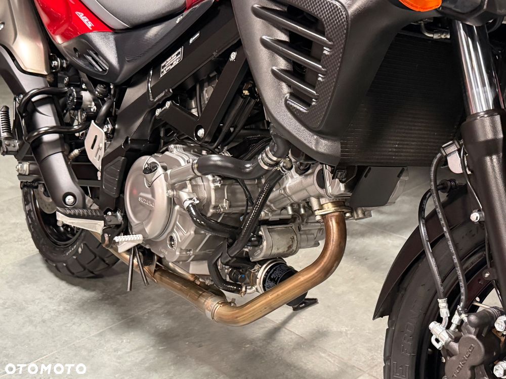 Suzuki V-STROM - 20