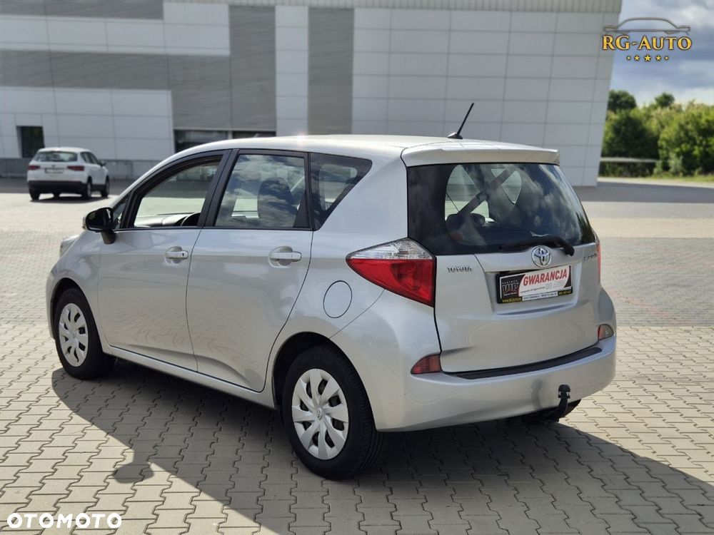 Toyota Verso S - 11