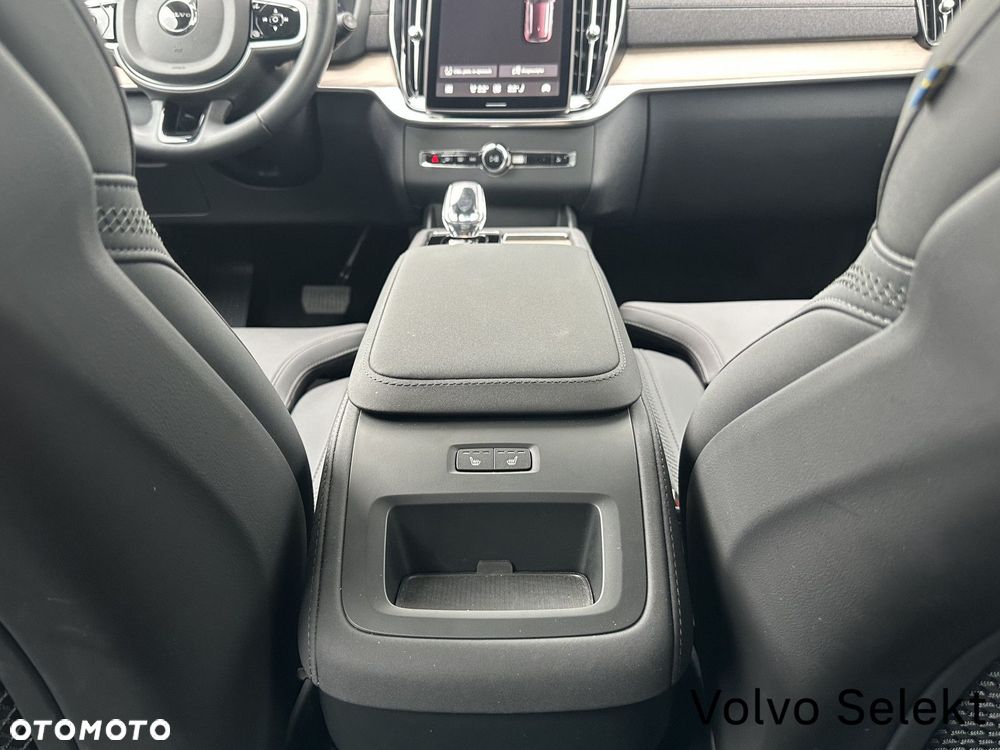 Volvo XC 90 - 23