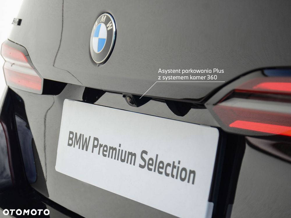 BMW Seria 5 540d xDrive mHEV - 16