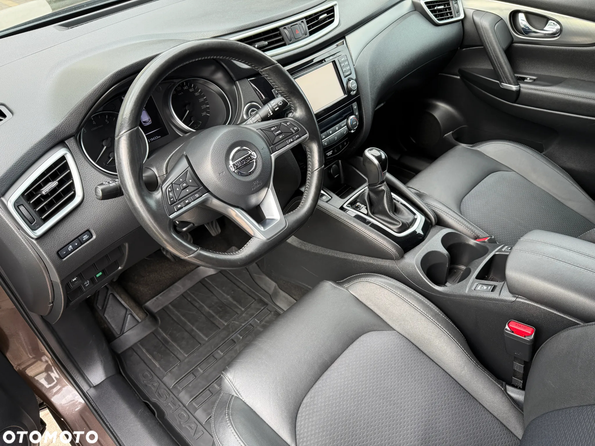 Nissan Qashqai 1.2 DIG-T Xtronic TEKNA+ - 20