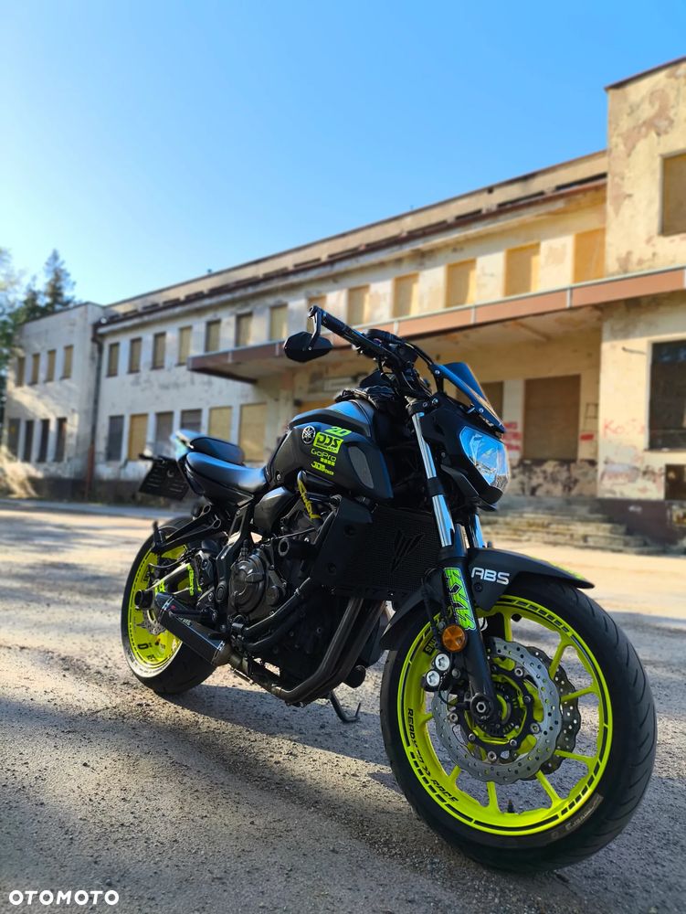 Yamaha MT - 15