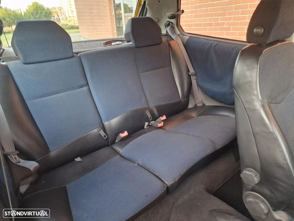 Fiat Punto 1.8 16V HGT - 14