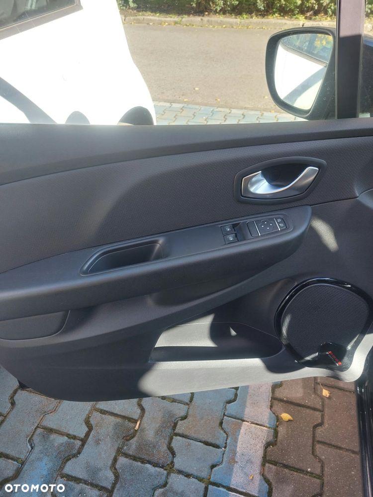Renault Clio - 13