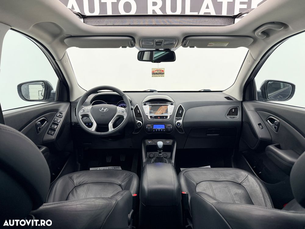 Hyundai ix35 2.0 CRDI 4WD Fifa World Cup Gold Edition - 6