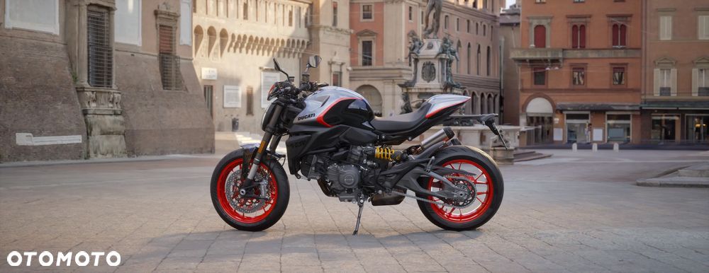 Ducati Monster - 11