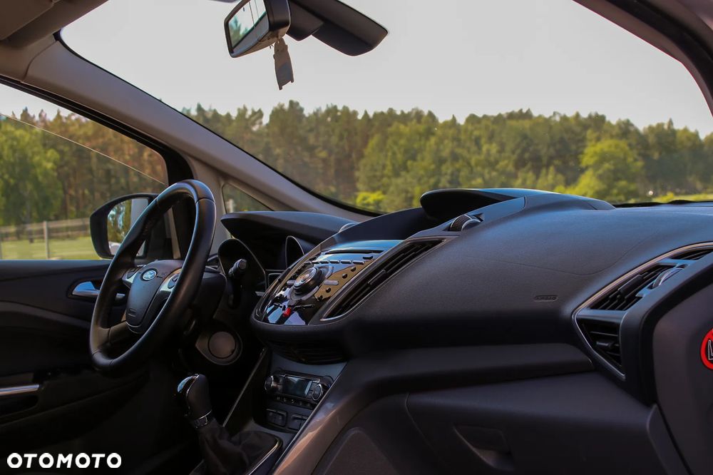 Ford C-MAX 1.6 Ti-VCT Titanium - 22