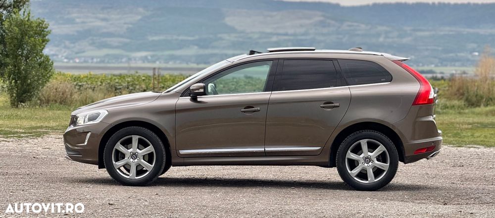 Volvo XC 60 D4 Momentum - 25