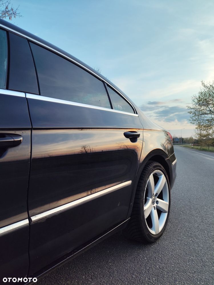 Volkswagen Passat CC - 12