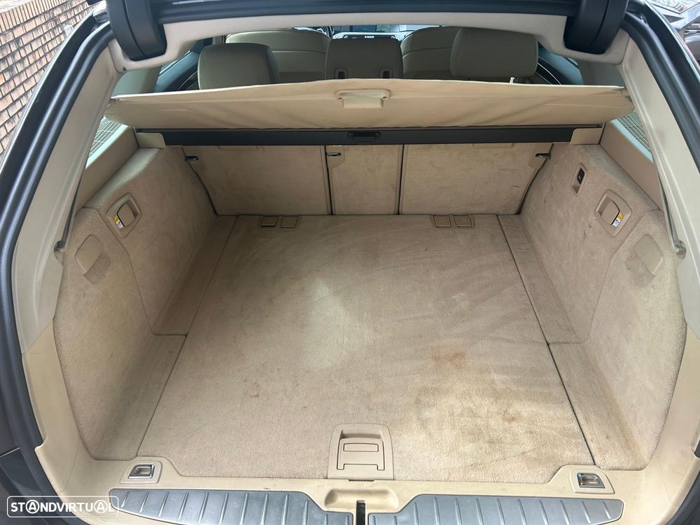BMW 520 d Exclusive Auto 129g - 23