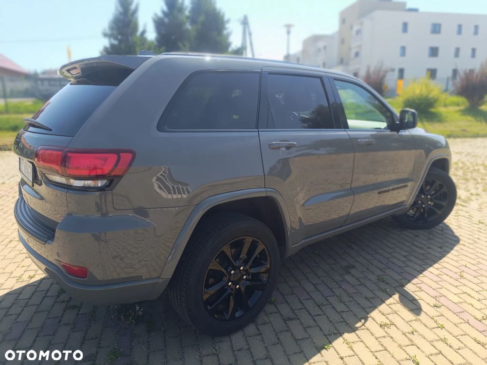 Jeep Grand Cherokee - 4