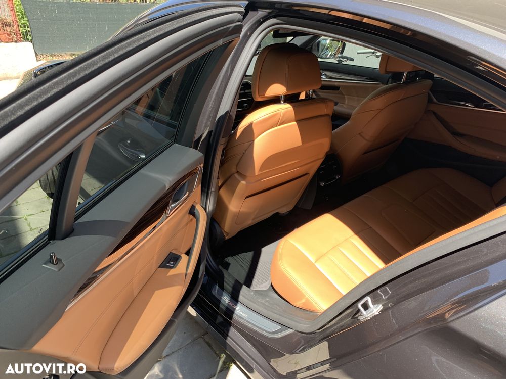 BMW Seria 5 540i xDrive Aut. Sport Line - 8
