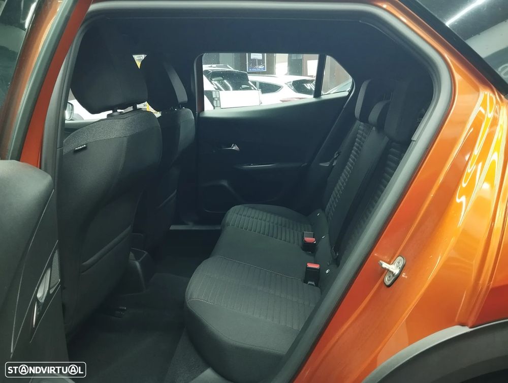 Peugeot 2008 1.2 PureTech Active Pack - 11