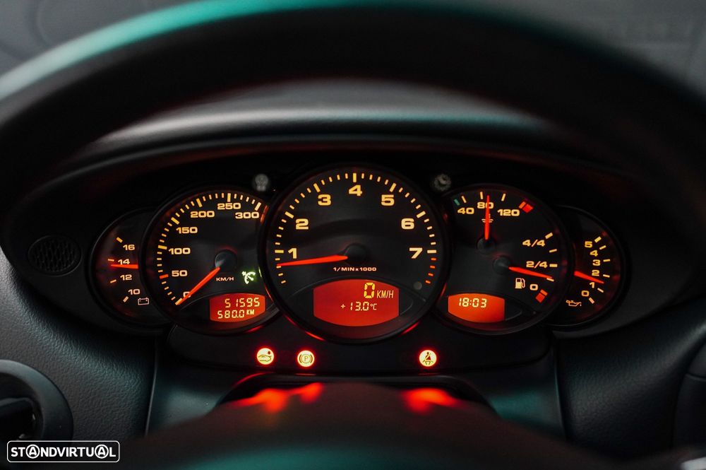 Porsche 911 (996) Carrera Cabrio - 17