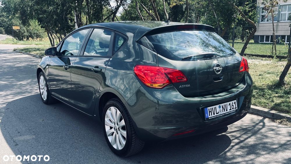 Opel Astra 1.6 - 4